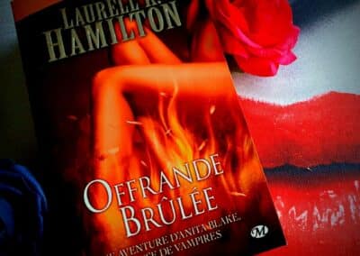 Anita Blake, Tome 7 : Offrande Brûlée de Laurell K. Hamilton